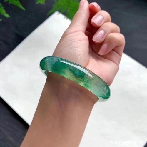 缅甸天然翡翠玉石 精品飘绿和飘花手镯欣赏