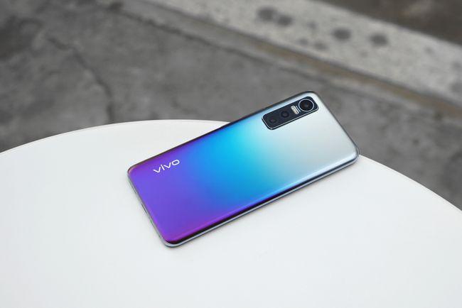 vivo s7e开箱丨时尚色彩颜值当道的5g手机