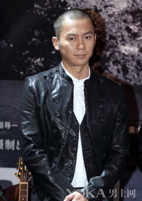 女神香饽饽李晨的时尚蜕变记