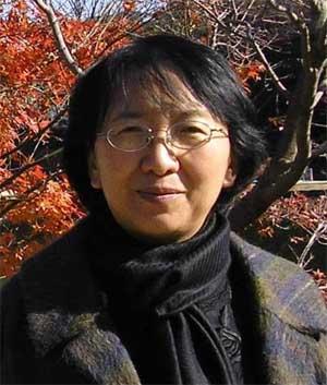 冯晓霞教授:女,生于1948年12月,北京师范大学教育系教授,曾任中国学前