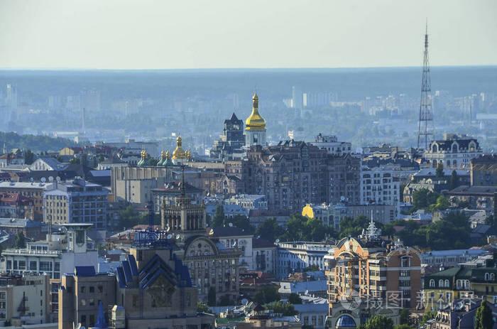 基辅乌克兰蓝天下的基辅全景