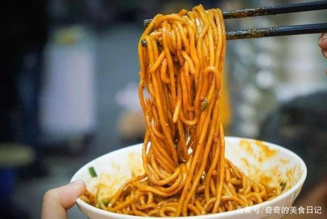 湖北最有名的八大特色小吃其中有六道最受各地食客们的喜爱
