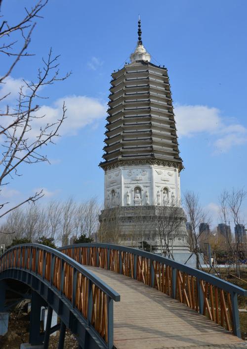 白塔