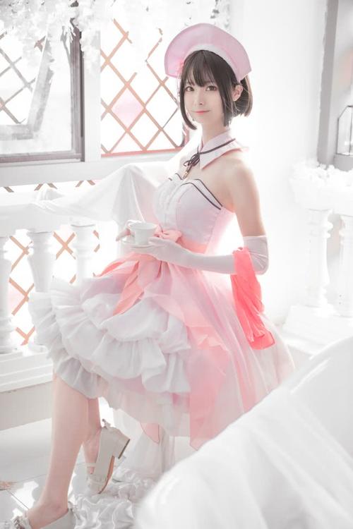 coser小姐姐的裙子像一条粉色金鱼,会是你的那条"幸运