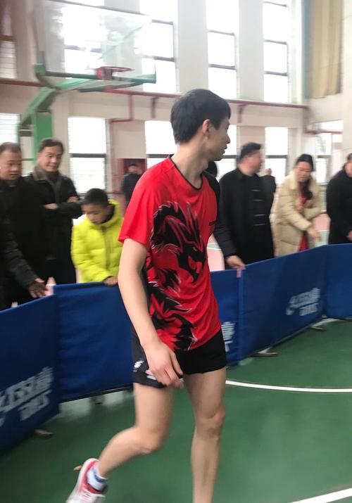 世界乒乓球冠军周雨