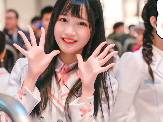 邹若男-akb48teamsh的直播:开播啦