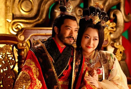 杨广为了得到父皇宠爱不仅搞起形象包装而且只睡一个妃子