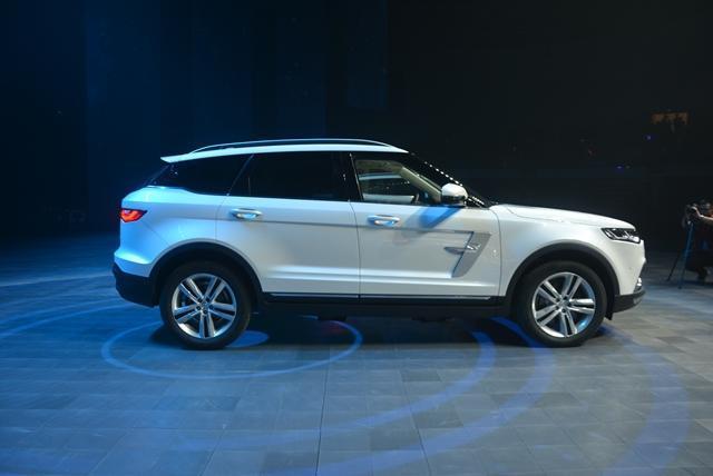 众泰t700新车原价多少众泰z700怎么样