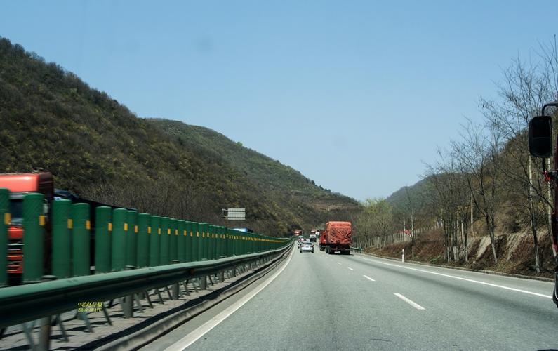 走g65包茂高速驶向陕北 (续) (28)