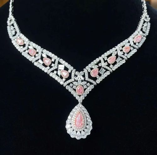 粉色钻石项链 豪华美极了……_钻石项链_潮流_好物推荐_装饰