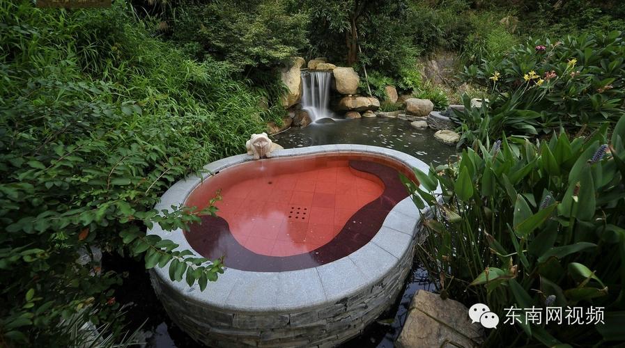 福州汇雅温泉,地处与福州市主城区仅一山之隔的桂湖,车程不足15分钟