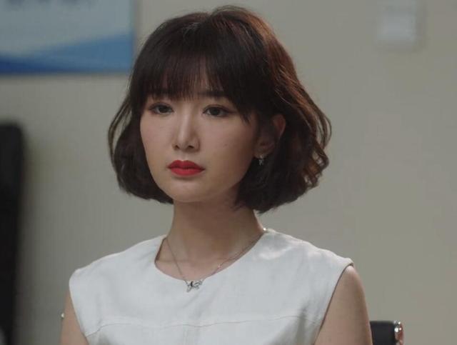 "钟晓芹和陈屿的婚姻,从一开始就