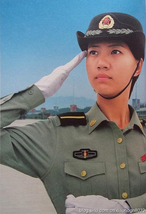 三军女兵方队预备领队——程诚