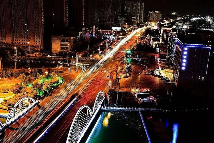 鲅鱼圈的各个景区,及圈内的夜景.