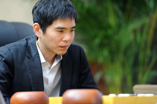 韩国围棋名将李世石宣布退役