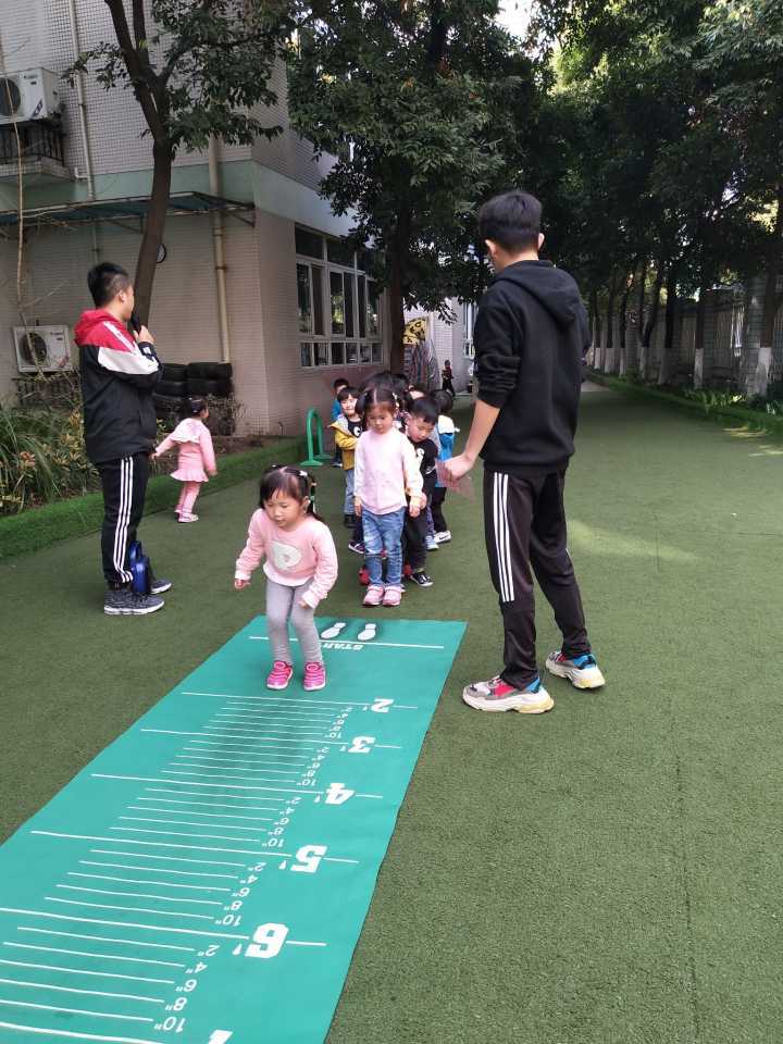 如何看待学前教育专业的男生?