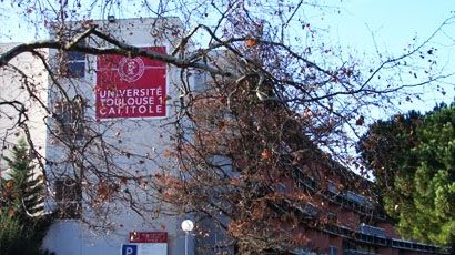 图卢兹第一大学与法国自由电影学院哪个好