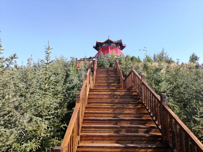 张家口市凤凰山——又一个好玩儿的去处