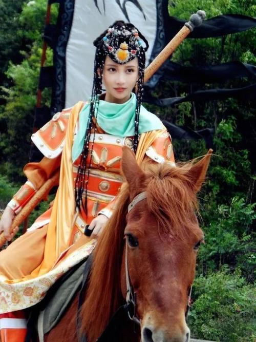 《天下盐商》中聪慧过人的木静雪;《隋唐英雄3》中英姿飒爽的北漠公主