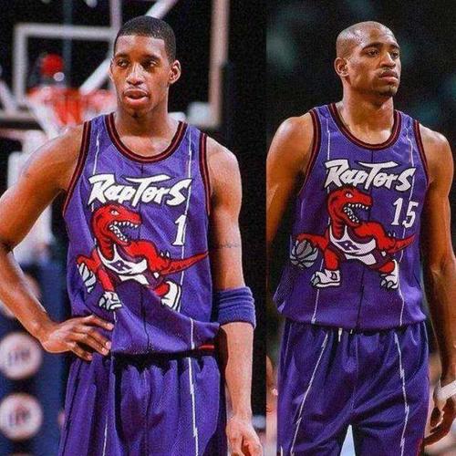 nba最美复古球衣,多伦多猛龙队麦迪上身球衣鉴赏!