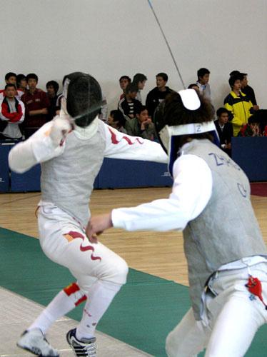 图文-全国击剑赛男花四强出炉 敌进我退也是一策略