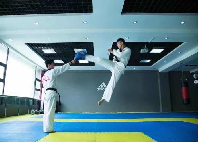 黑带世家跆拳道,盛大开业——来一起燃烧卡路里