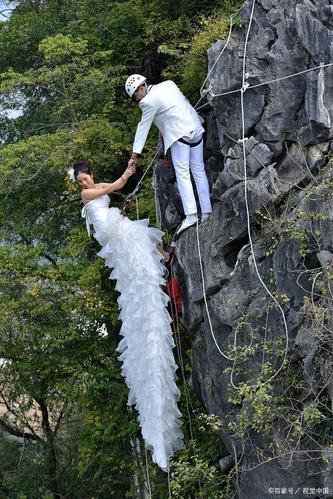 翼装飞行女生死亡,她这不叫勇敢伟大,而是自私愚蠢