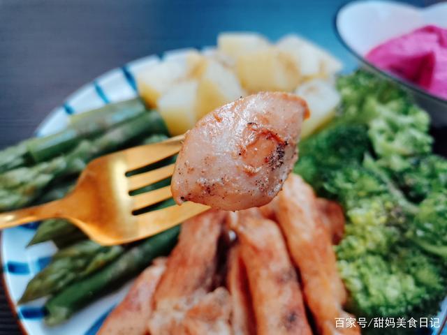 减肥的第十天,一份低脂午餐,全是普通食材,晒朋友圈被点赞