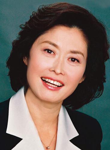 《焦点访谈》主持人敬一丹月底退休