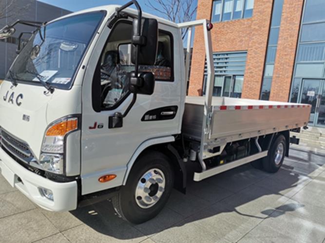 破局大吨小标江淮"黑科技"揭轻卡极致轻量化