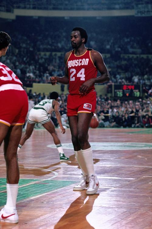 1979年nba常规赛mvp:nba传奇球星摩西-马龙