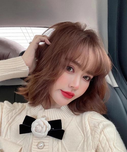 短发女生一定要尝试的烫发类型很适合发量少,头顶扁塌服帖的女生