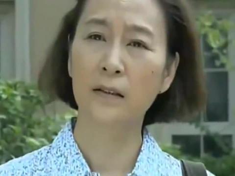 丈夫抛弃农村妻子另娶,多年后妻子进城当保姆,男主人是自己丈夫
