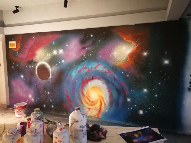 星空壁画涂鸦手工绘画