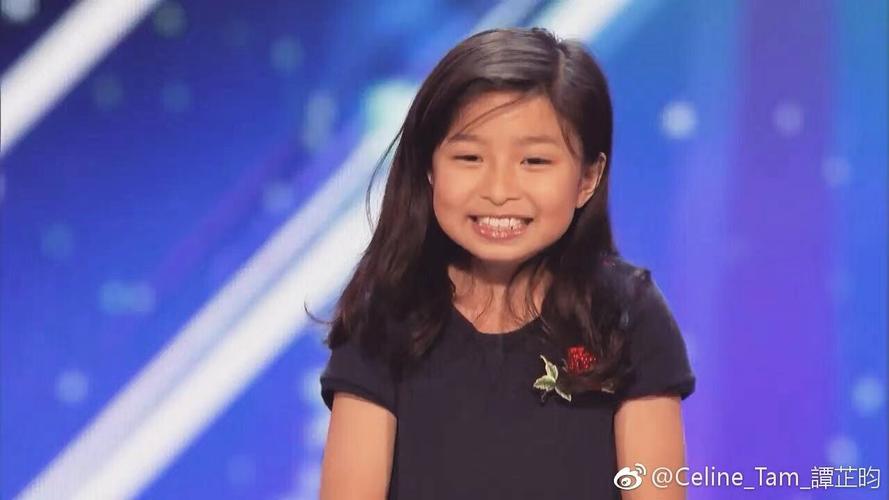 还记得香港的巨肺小天后谭芷昀吗她13岁长这样