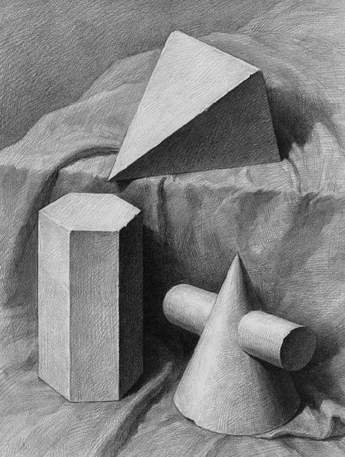 带衬布的几何体组合素描