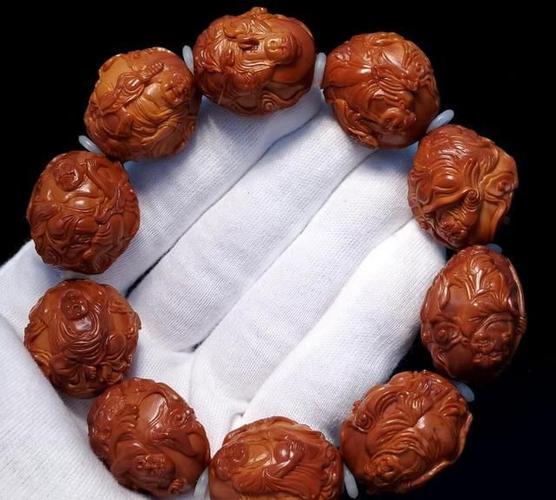 好核雕鉴赏苏工名家朱晓龙浮雕十八罗