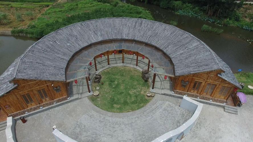 第二站:游七星村  将将将将 唱游团来到七星村 这里有什么好玩的呢?