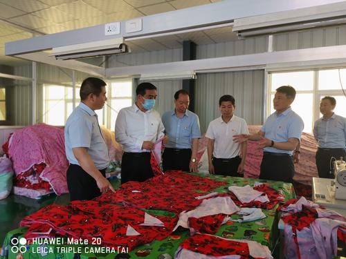 省人社厅副厅长常万琦到屈楼调研指导脱贫攻坚工作