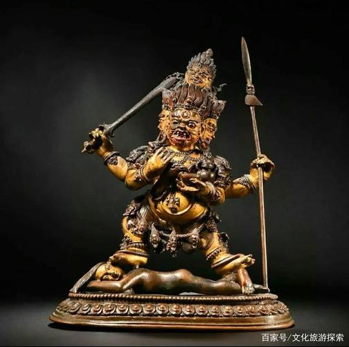 西藏藏传佛教的鎏金佛像艺术品