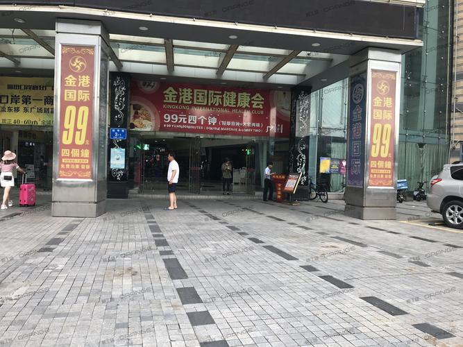 深圳福田口岸商业广场-室外西广场4