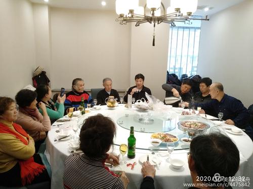 团团围坐的感觉真的好!