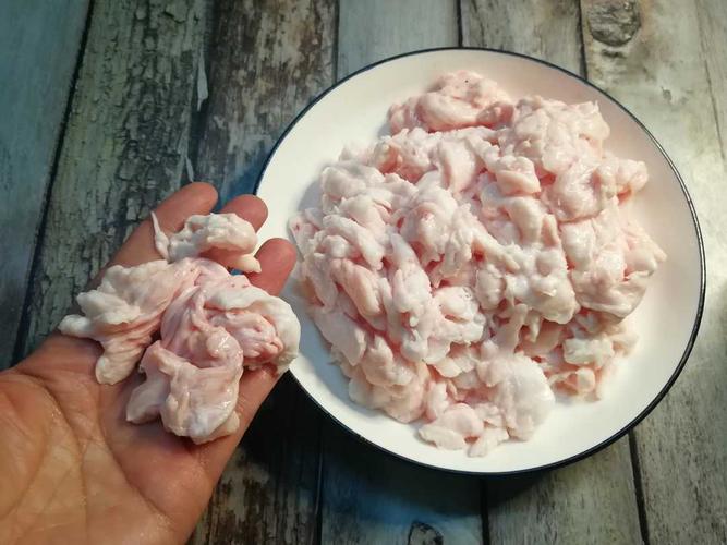 懂得提炼雪白的猪油,你便能烹饪众多的华夏美味