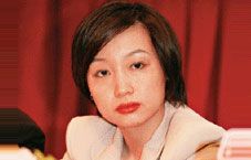 黄光裕妻子杜鹃全面掌控国美运营