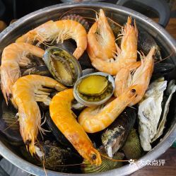 海鲜蒸锅