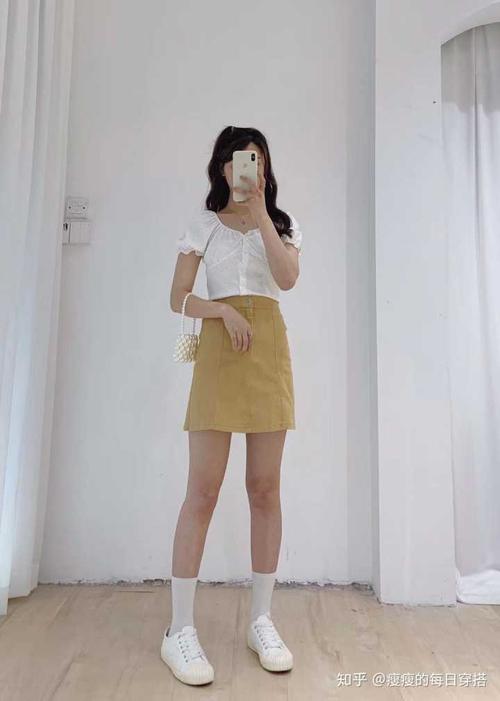 那些特别瘦的女孩是怎么买衣服的,服装店的普通衣服不