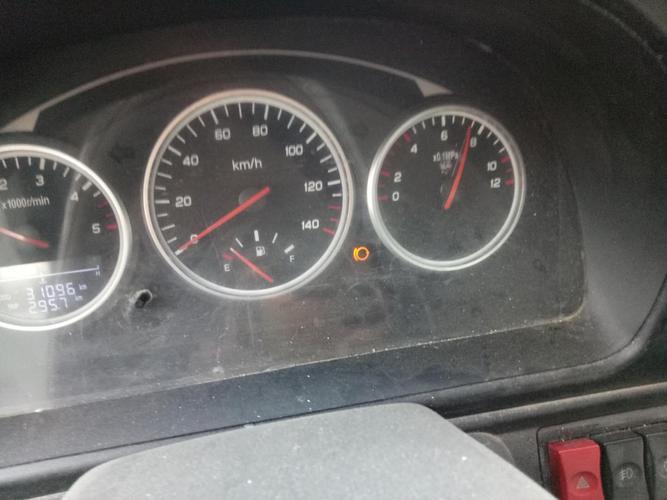 汽车这个指示灯什么意思?