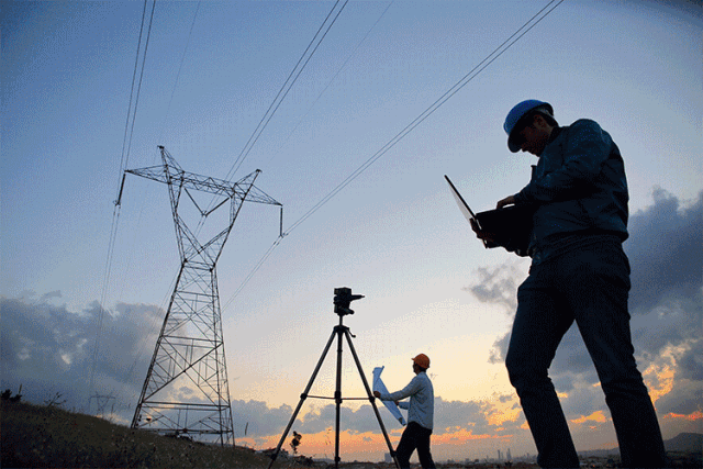 为奋战在抢修一线的电力工程师提供清晰,高效标识服务