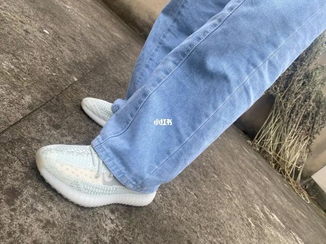 椰子350～搭配牛仔裤 绝绝子_椰子_穿搭_牛仔裤_满天星_椰子350满天星