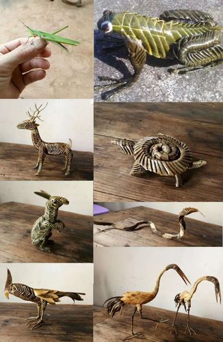 2016年开始,他专心在家陪伴老人,闲暇时间多,便有机会自学棕编手艺.